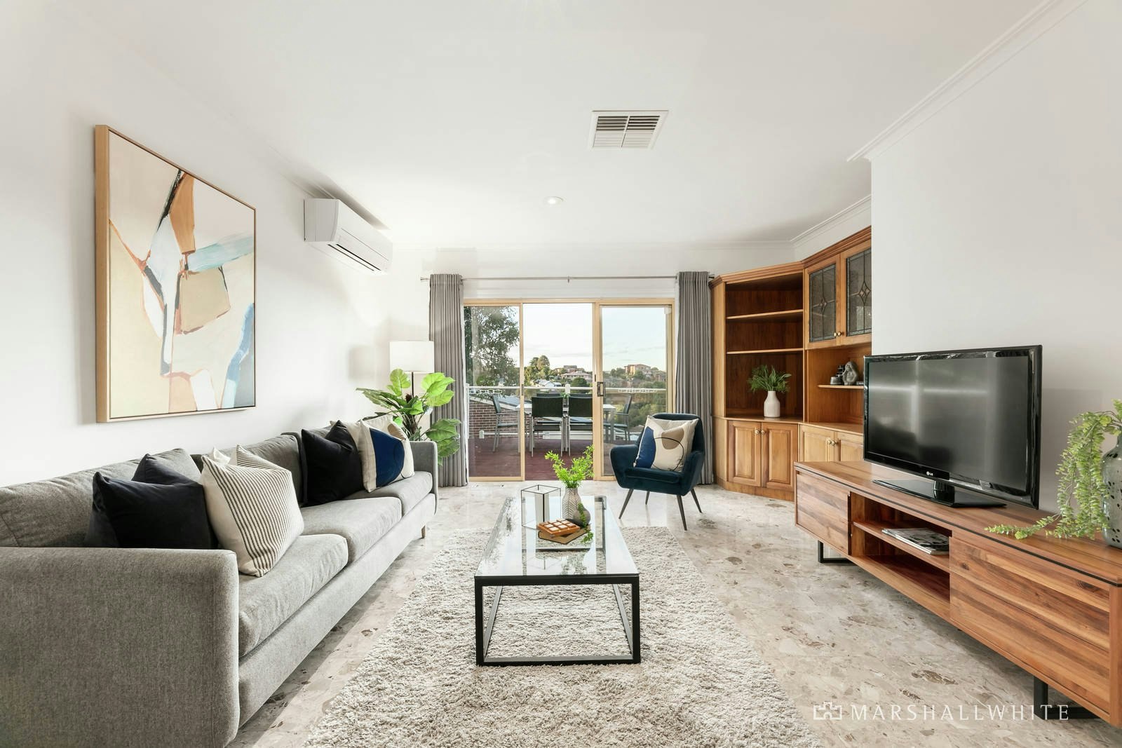 16 Pine Hill Drive, Doncaster East, VIC