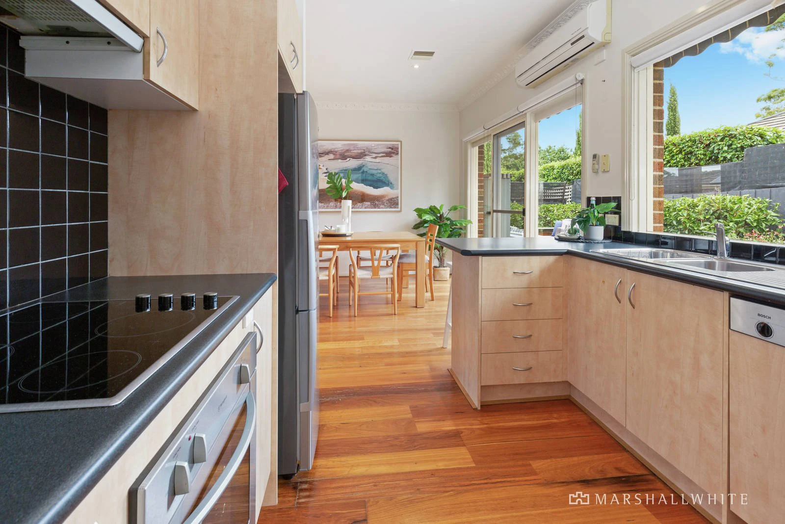 3/7 Lucerne Avenue, Mornington, VIC
