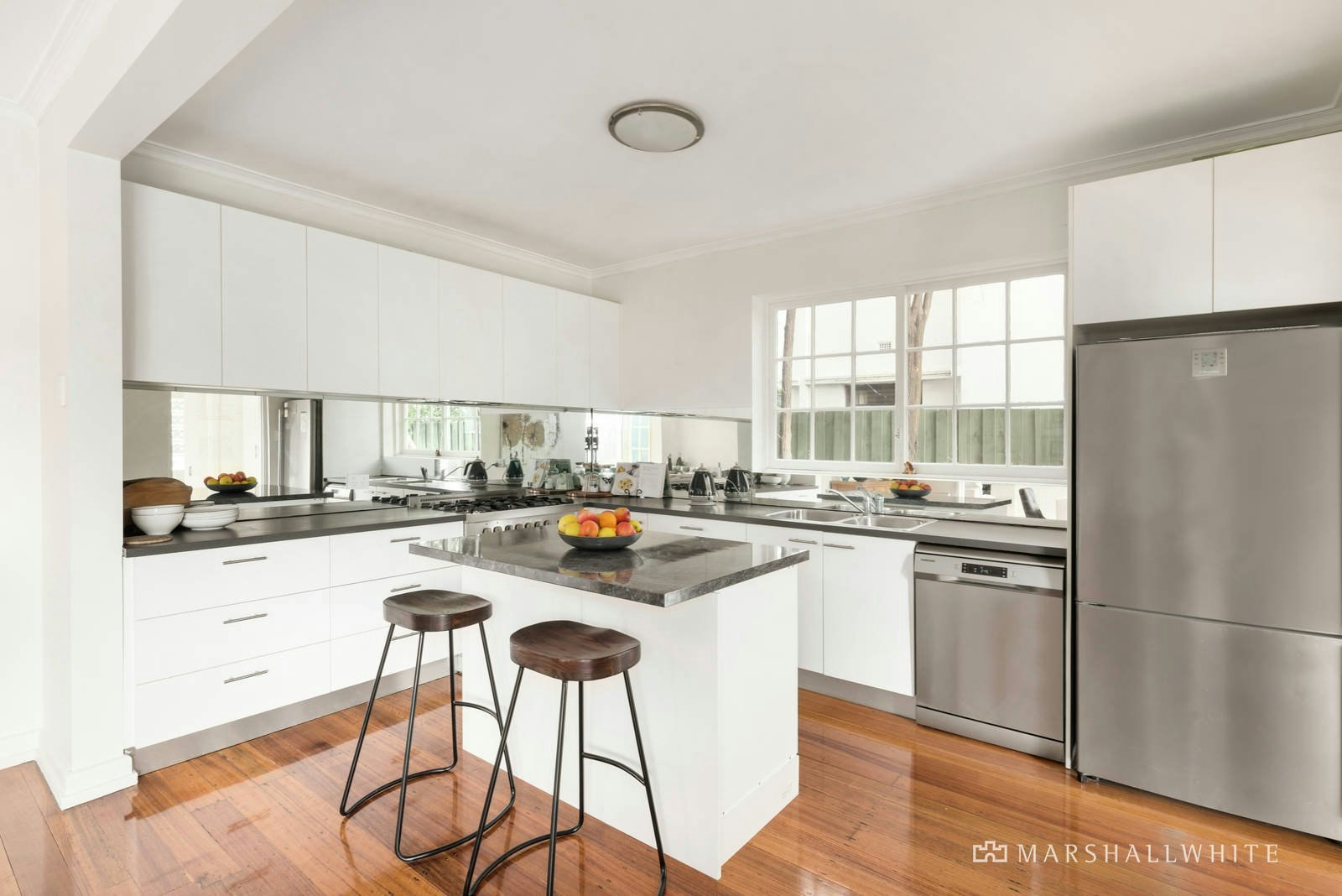 2 Auburn Road, Hawthorn, VIC