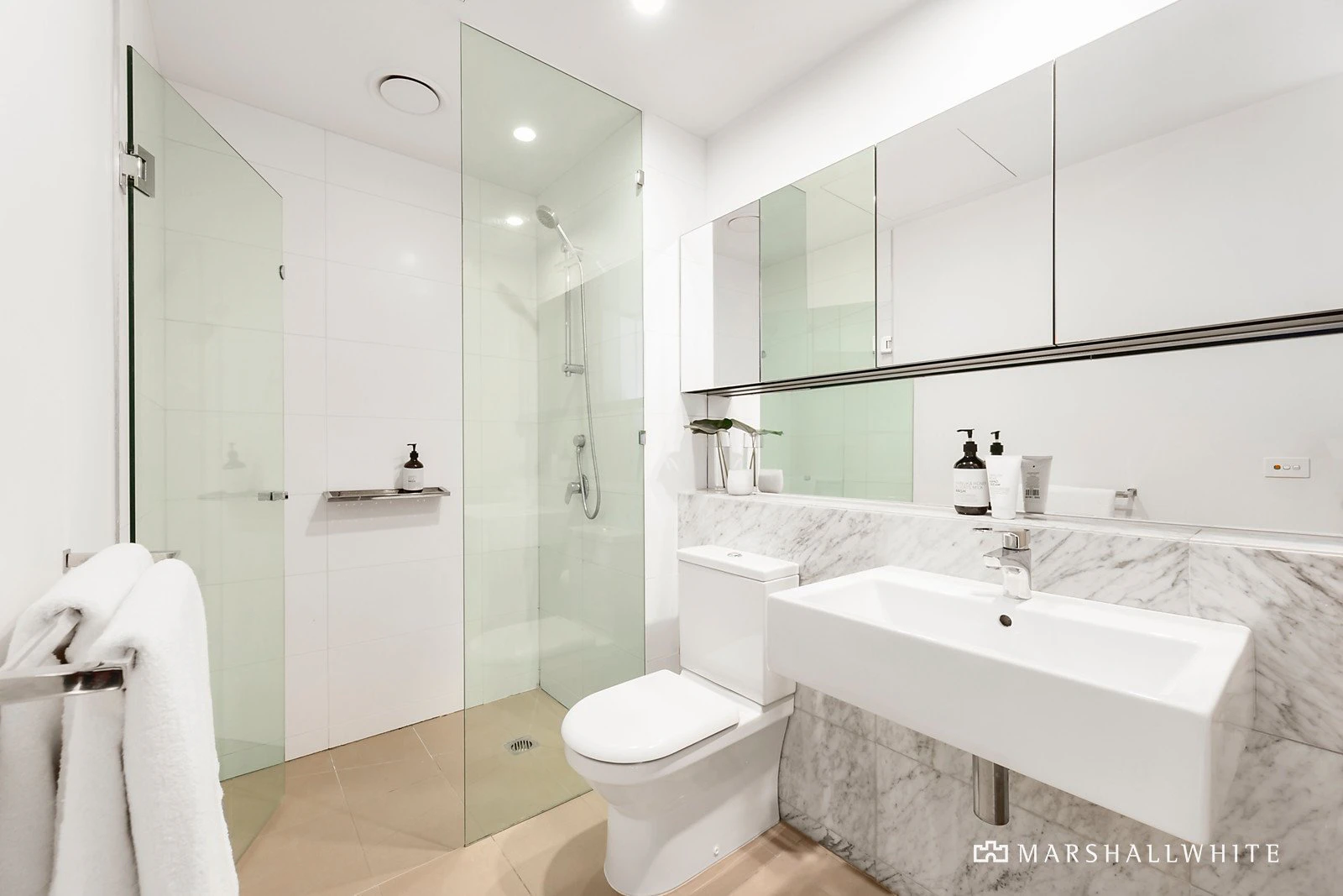 217/99 Dow Street, Port Melbourne, VIC