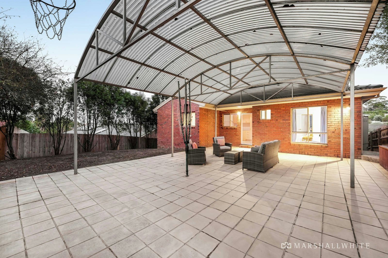 16 Pine Hill Drive, Doncaster East, VIC