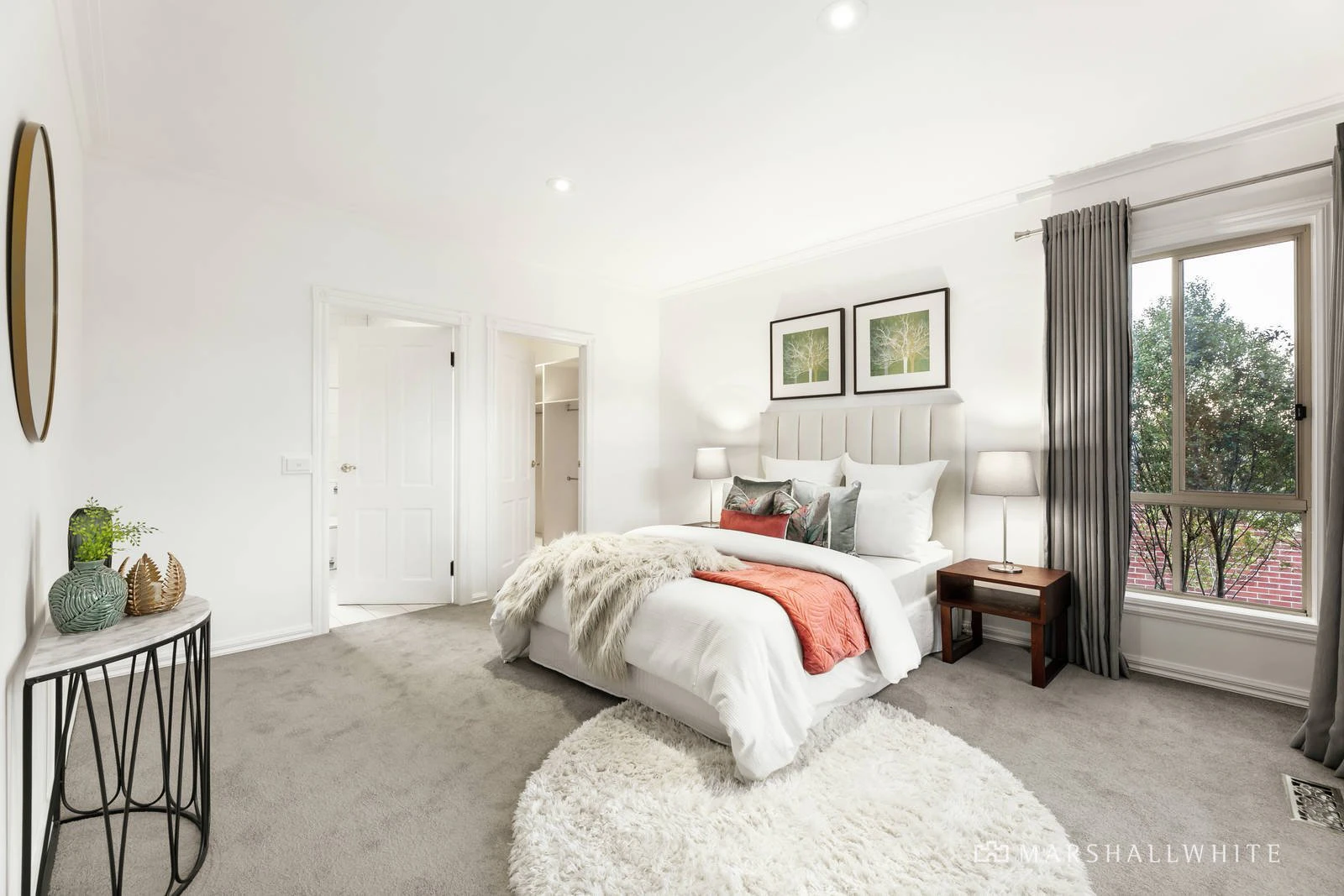 16 Pine Hill Drive, Doncaster East, VIC