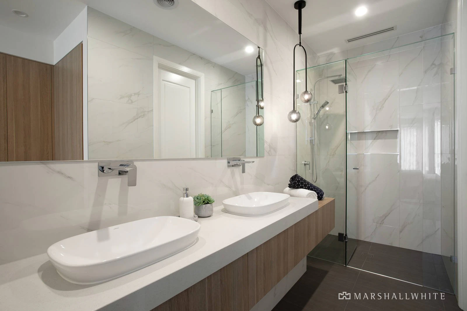 3b Viola Crescent, Highett, VIC