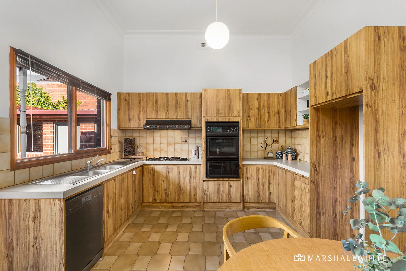 83 Kerferd Road, Albert Park, VIC