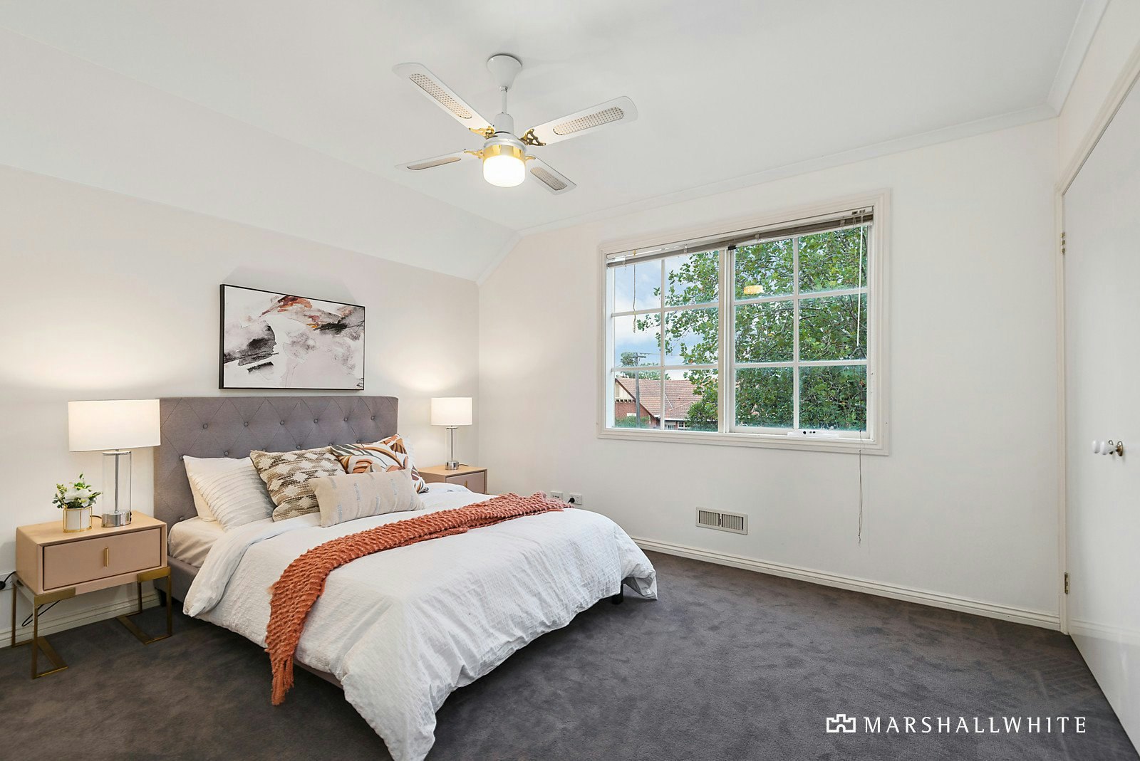 9 Leeds Street, Canterbury, VIC