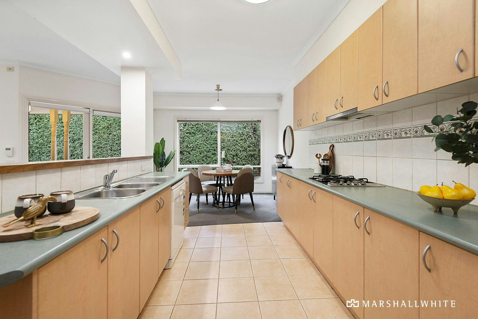 9 Leeds Street, Canterbury, VIC