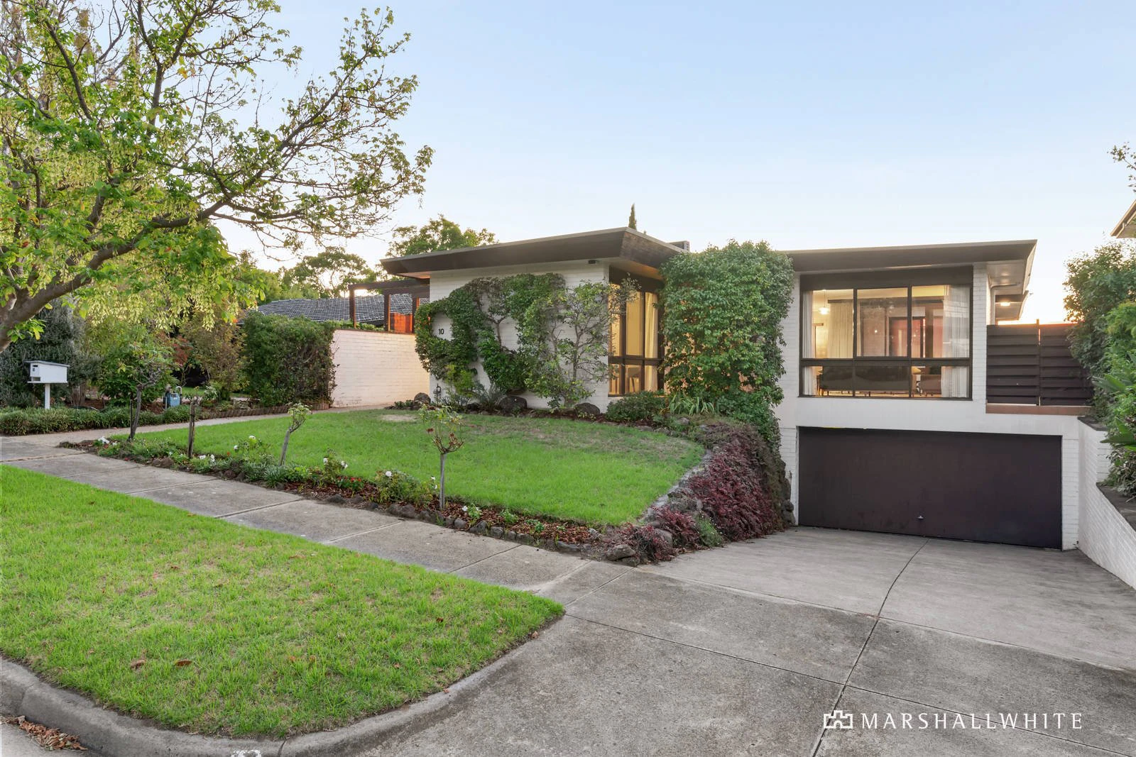 10 Birrell Court, Kew, VIC