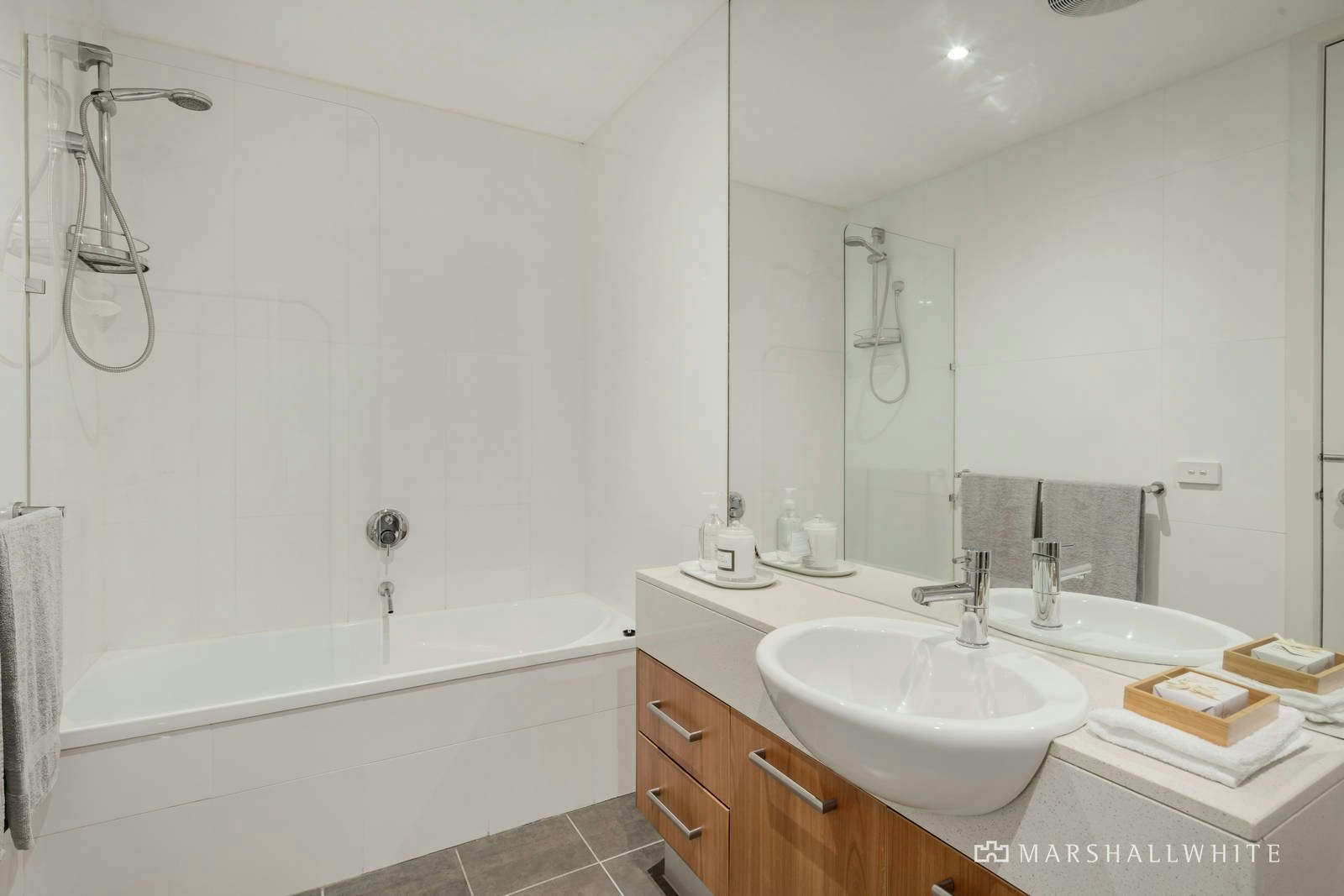 1/100 Mount Street, Kew, VIC