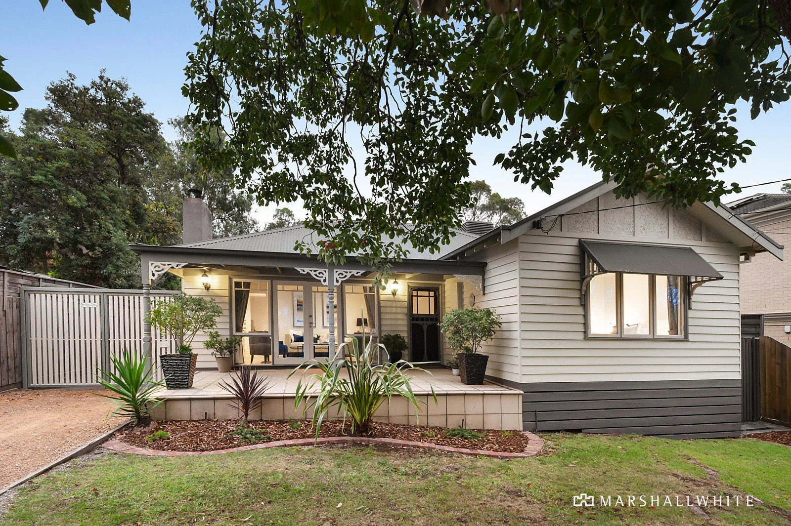 44 Swan Street, Blackburn South, VIC