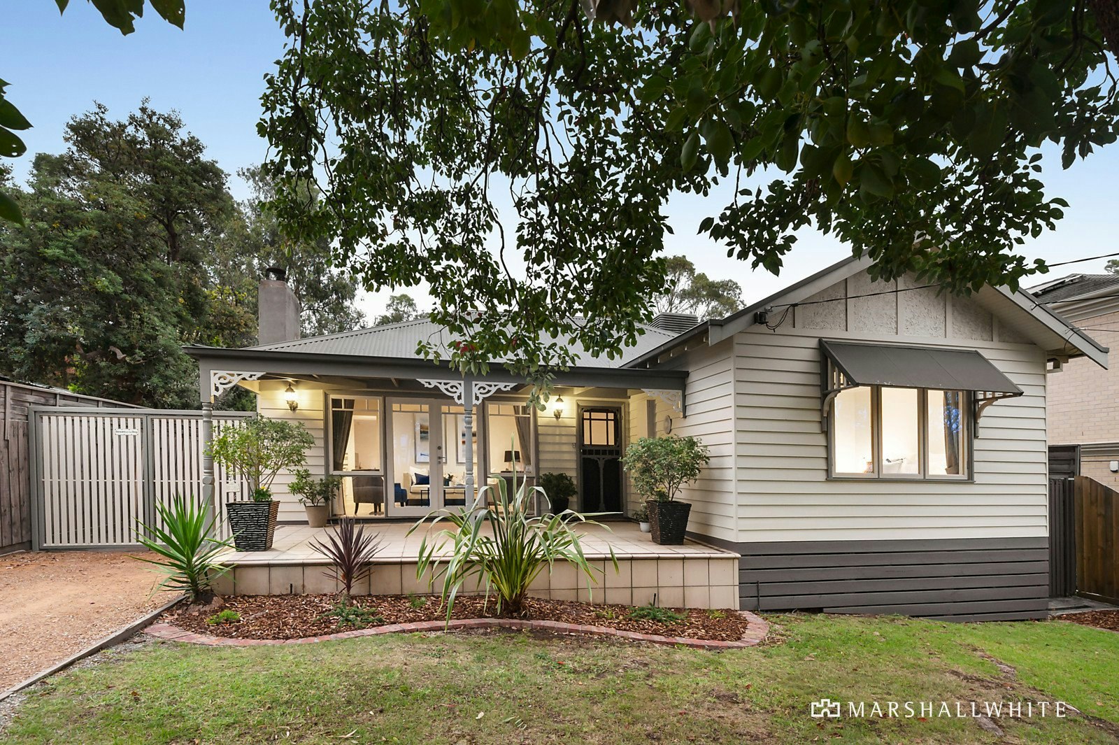 44 Swan Street, Blackburn South, VIC