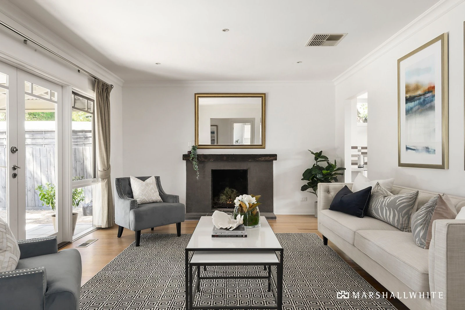 44 Swan Street, Blackburn South, VIC