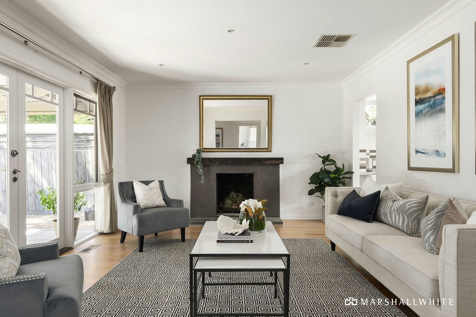 44 Swan Street, Blackburn South, VIC