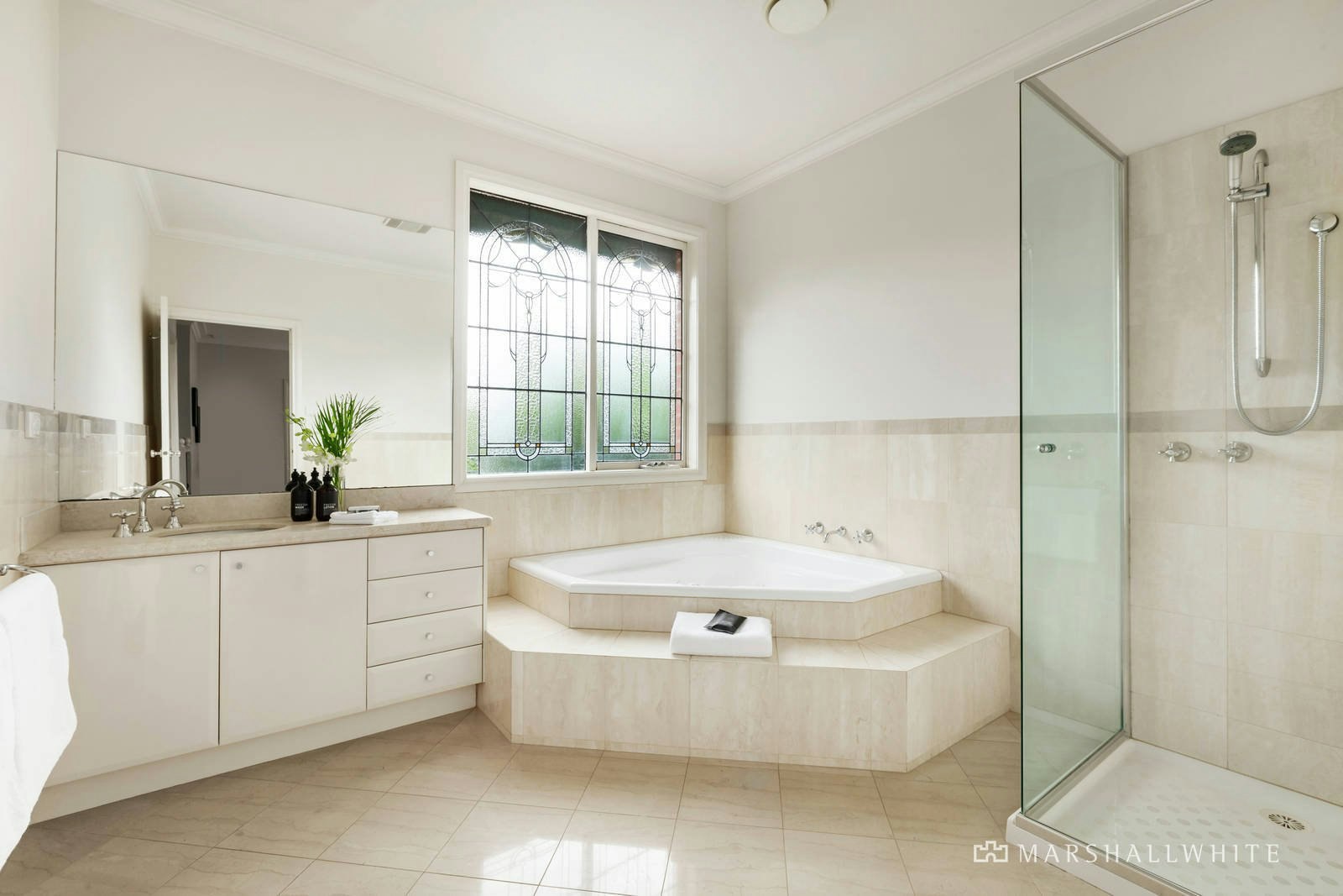 64 Martin Road, Glen Iris, VIC