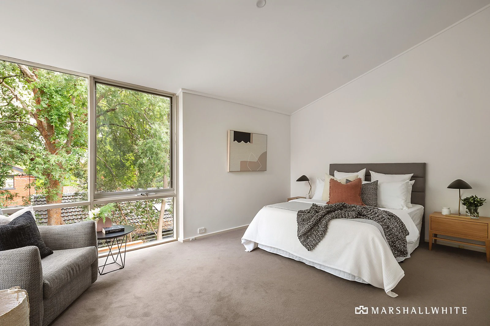 2/31 Ferncroft Avenue, Malvern East, VIC