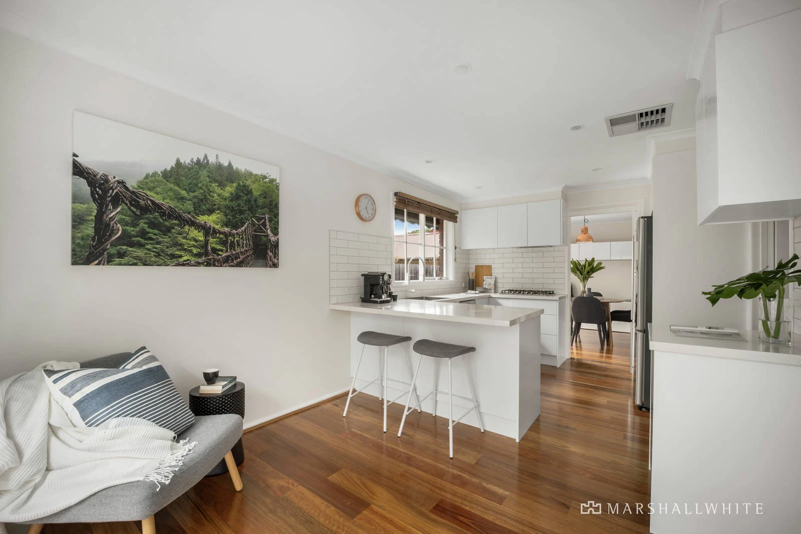 2/16 Wallace Road, Burwood, VIC
