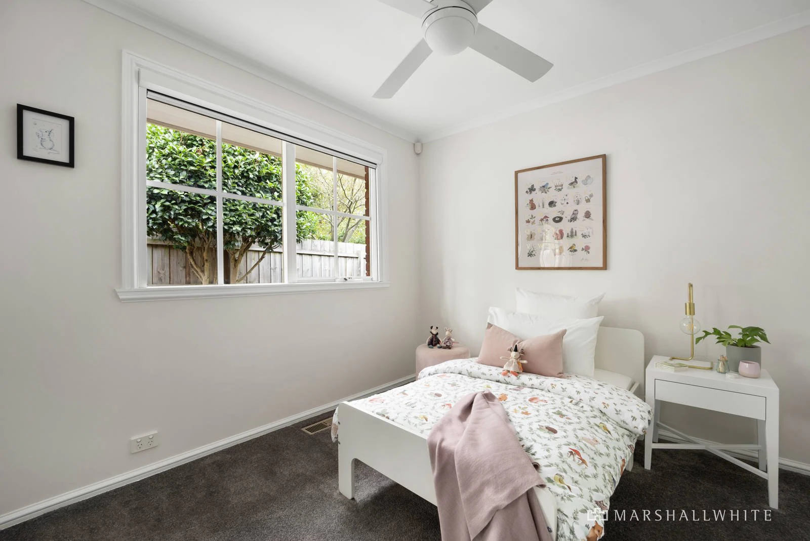 2/16 Wallace Road, Burwood, VIC