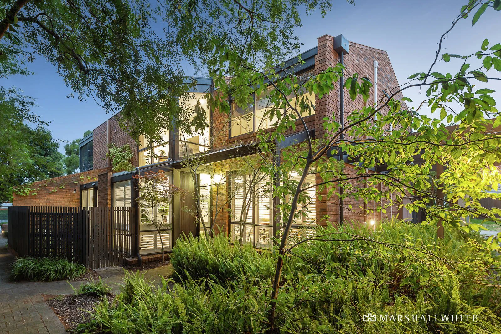 2/31 Ferncroft Avenue, Malvern East, VIC