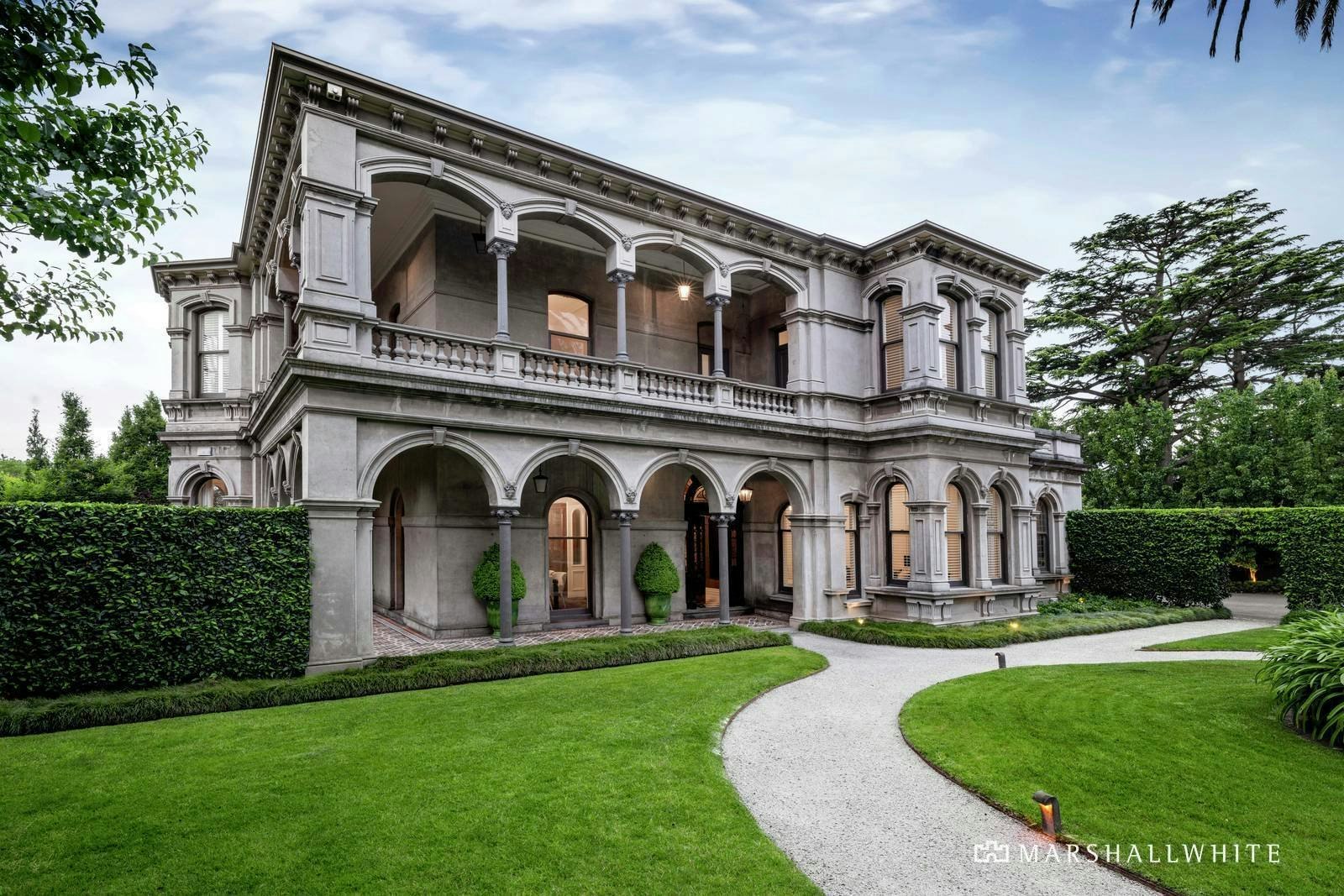 39 Sackville Street, Kew, VIC