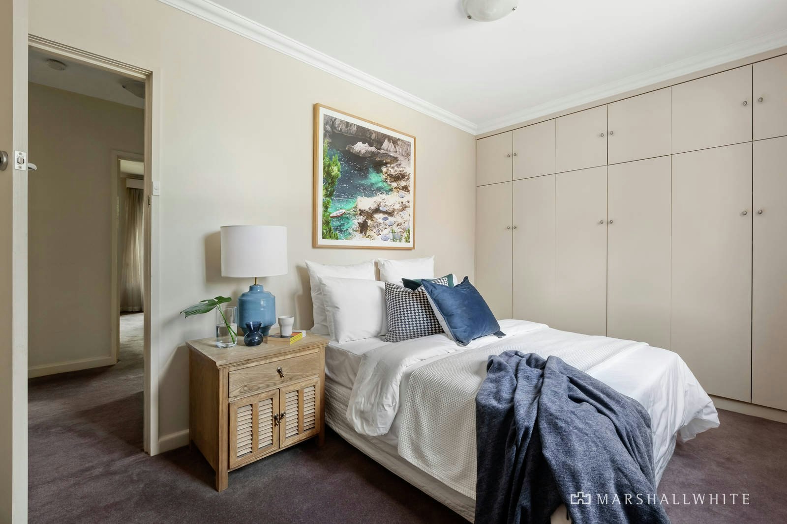 2/4 Glyndebourne Avenue, Toorak, VIC