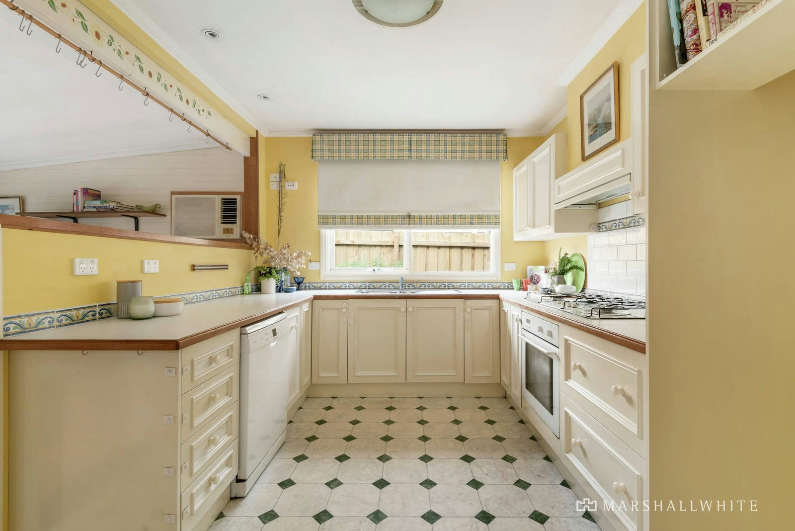 5 Elman Road, Cheltenham, VIC