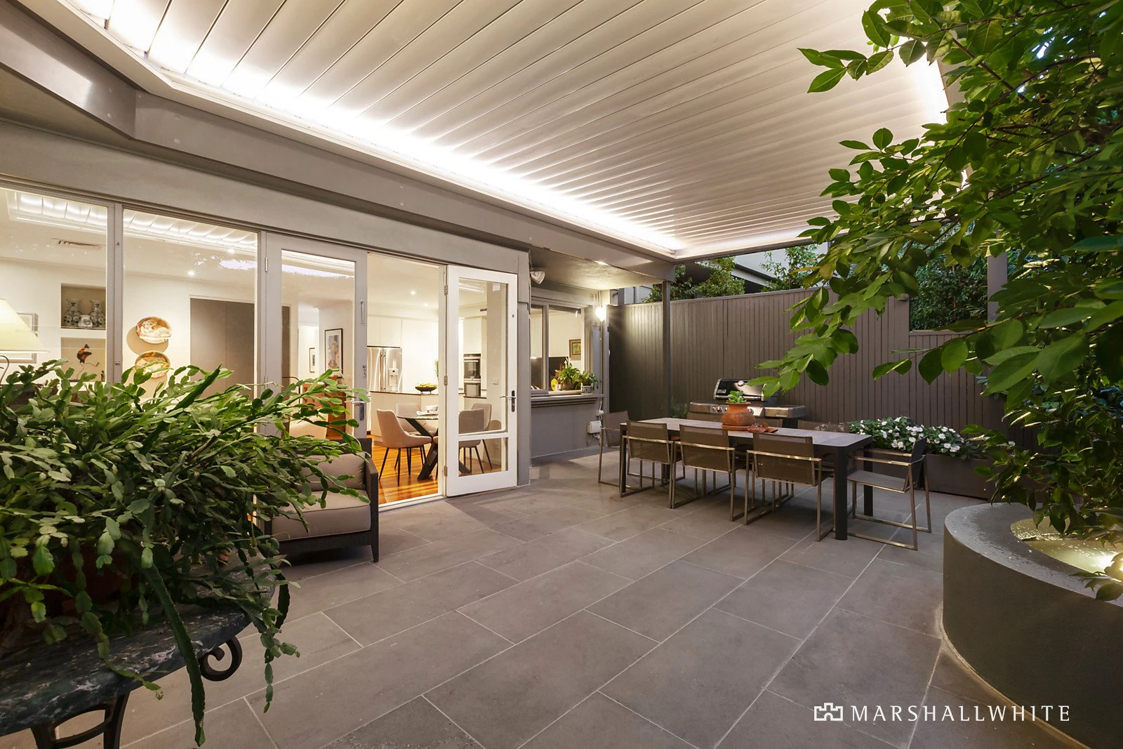 6 Walnut Street, Malvern, VIC