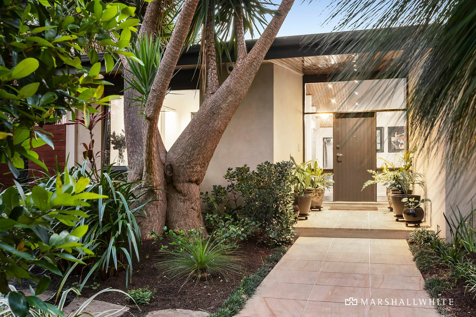 11 Bradford Avenue, Kew, VIC