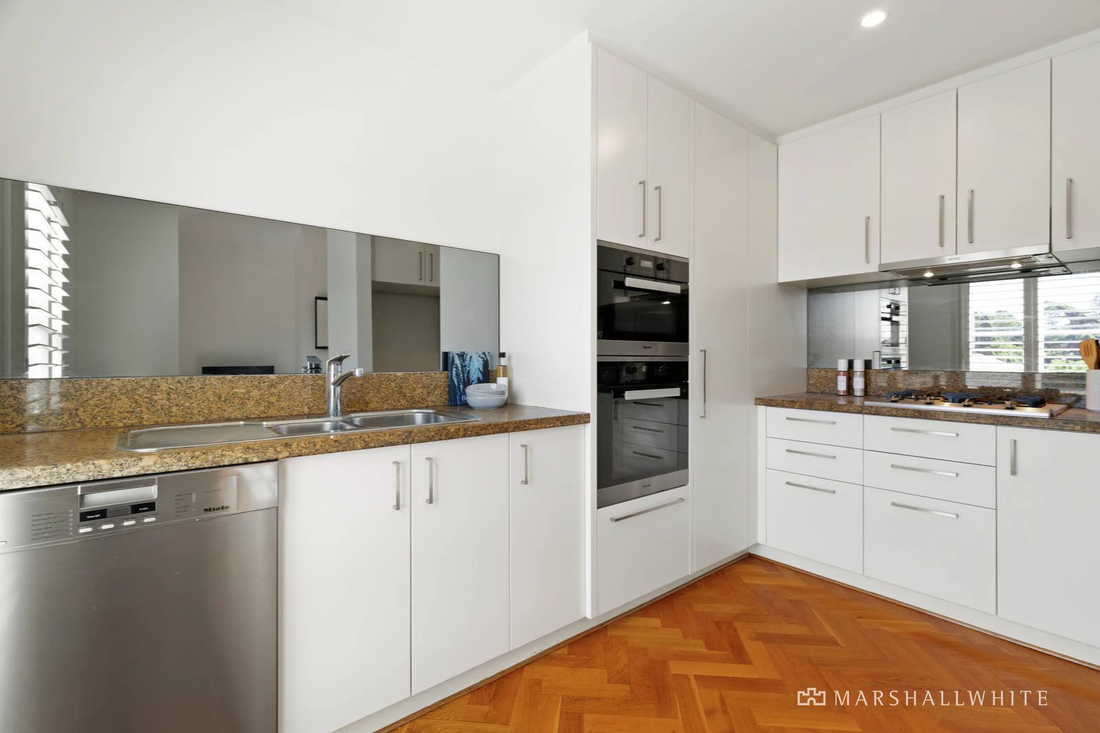 29/380 Toorak Road, South Yarra, VIC