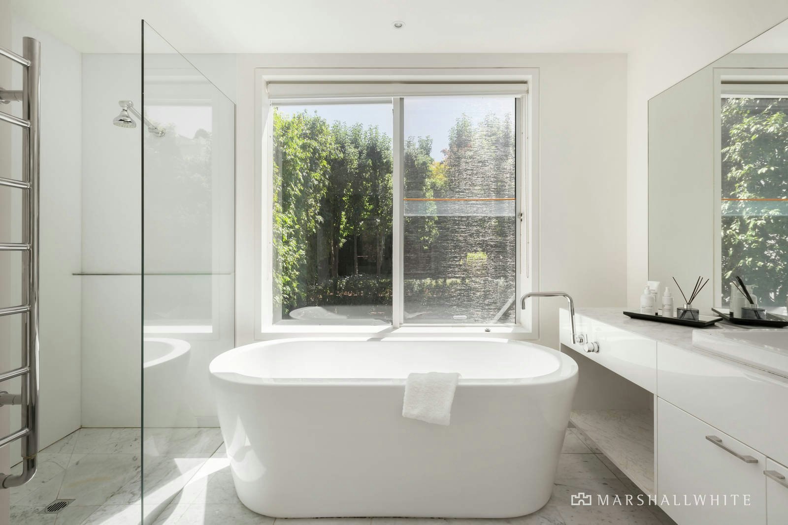 6 Yarravale Road, Kew, VIC