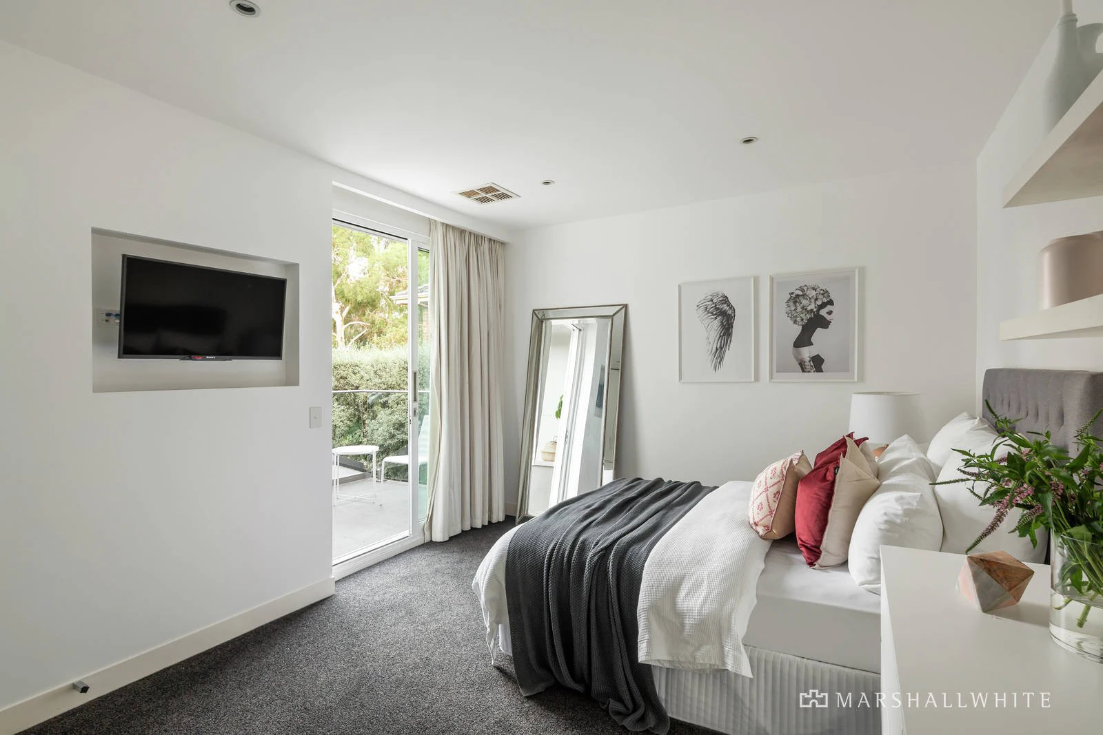 2/13 Gardiner Parade, Glen Iris, VIC