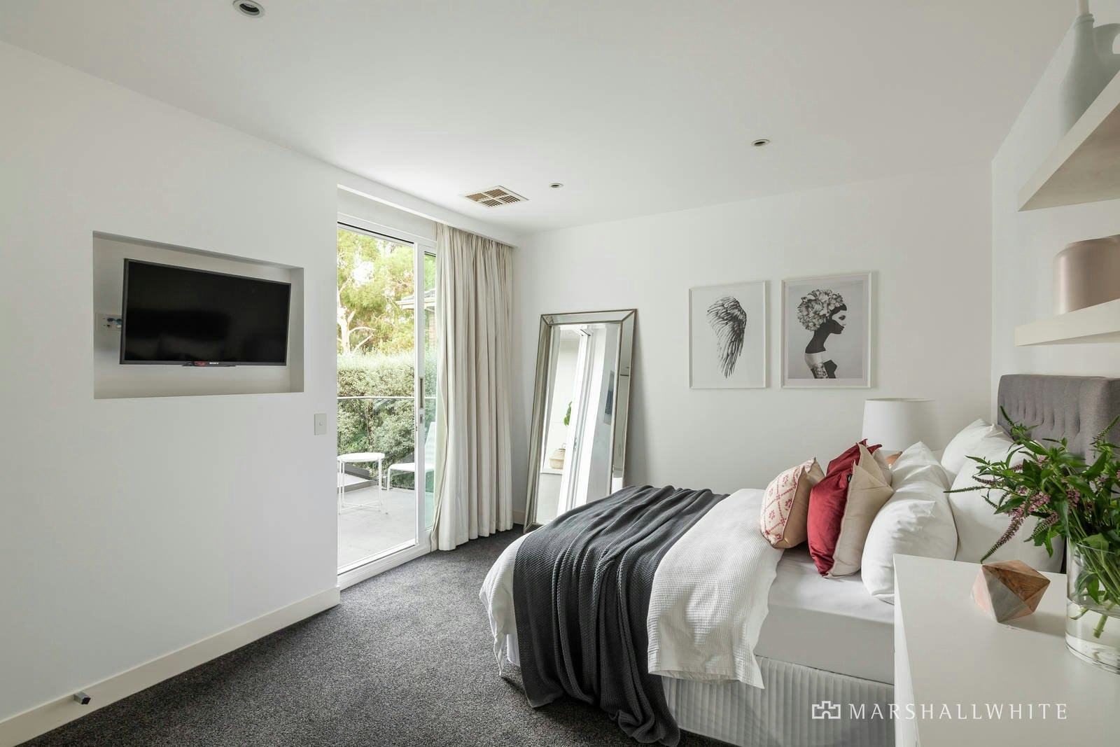 2/13 Gardiner Parade, Glen Iris, VIC