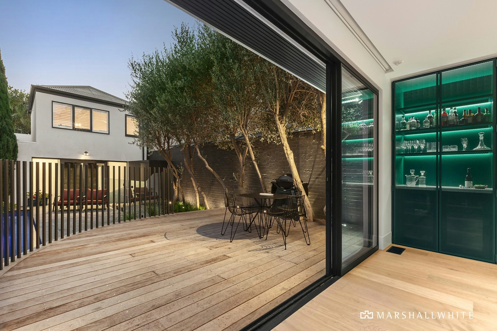 15 Loch Street, St Kilda West, VIC