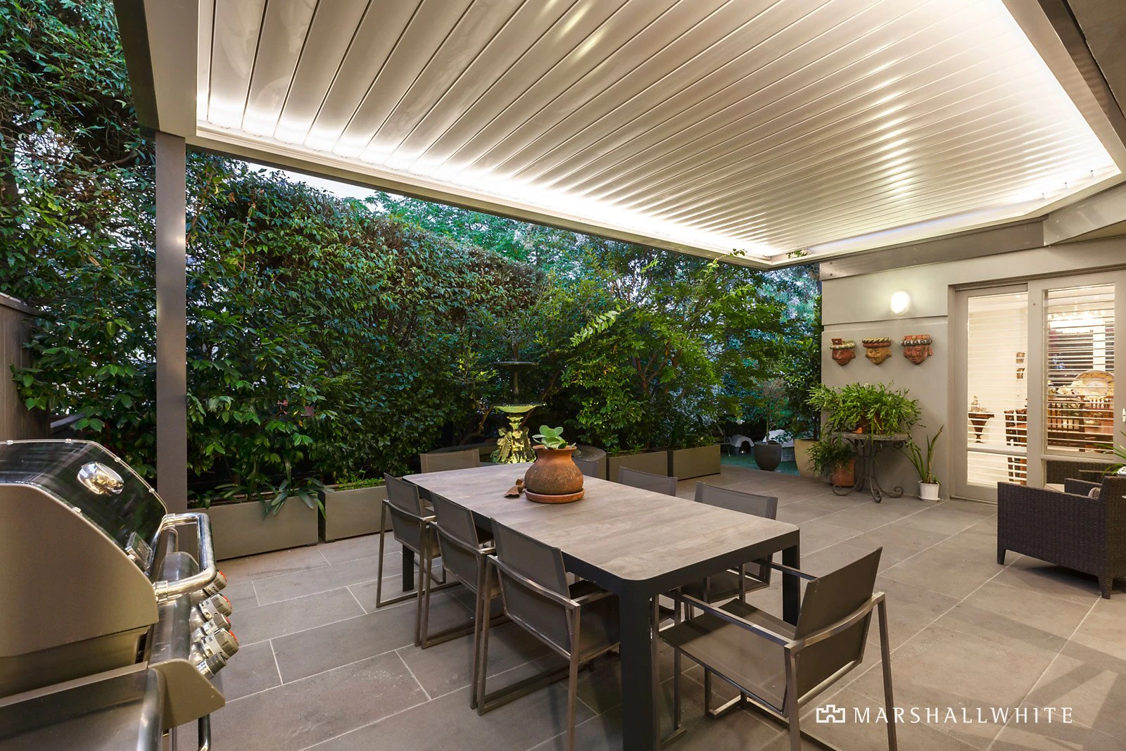 6 Walnut Street, Malvern, VIC