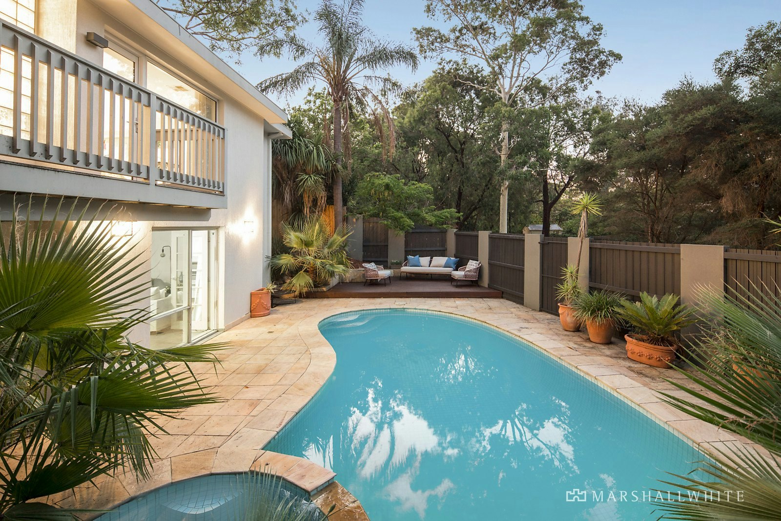 2/13 Gardiner Parade, Glen Iris, VIC