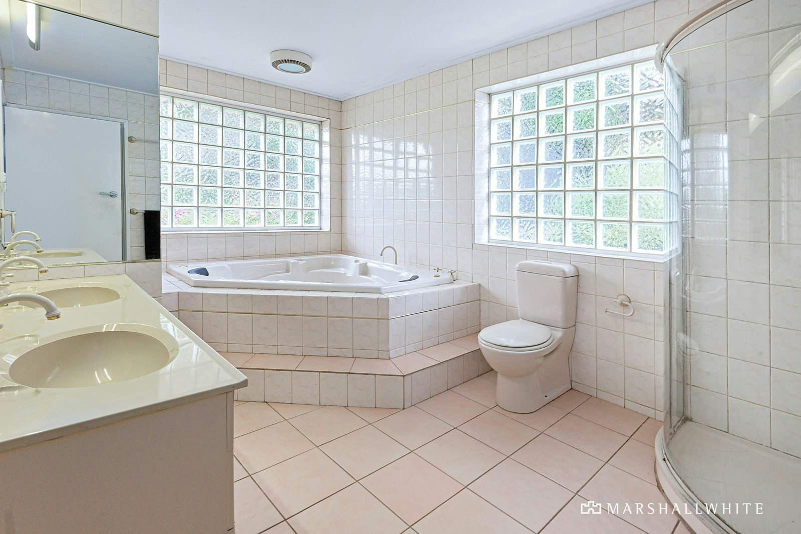 5 Lorrimore Close, Mount Eliza, VIC