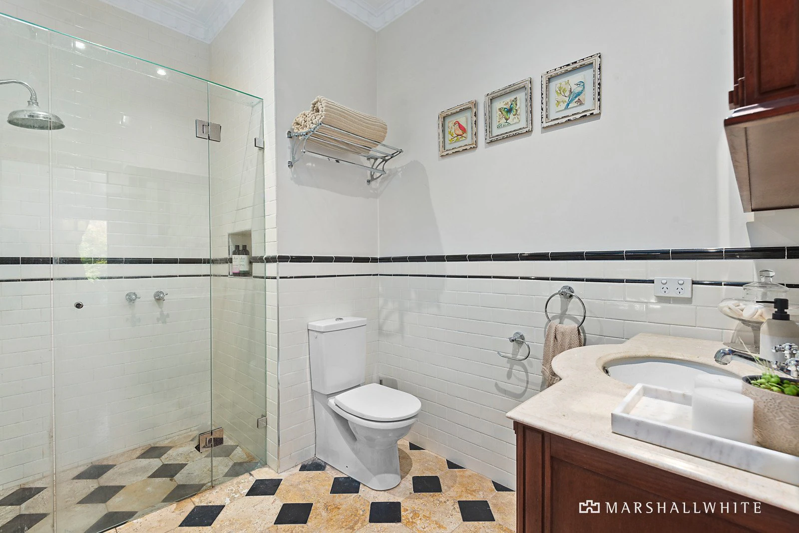 9 Harris Avenue, Glen Iris, VIC