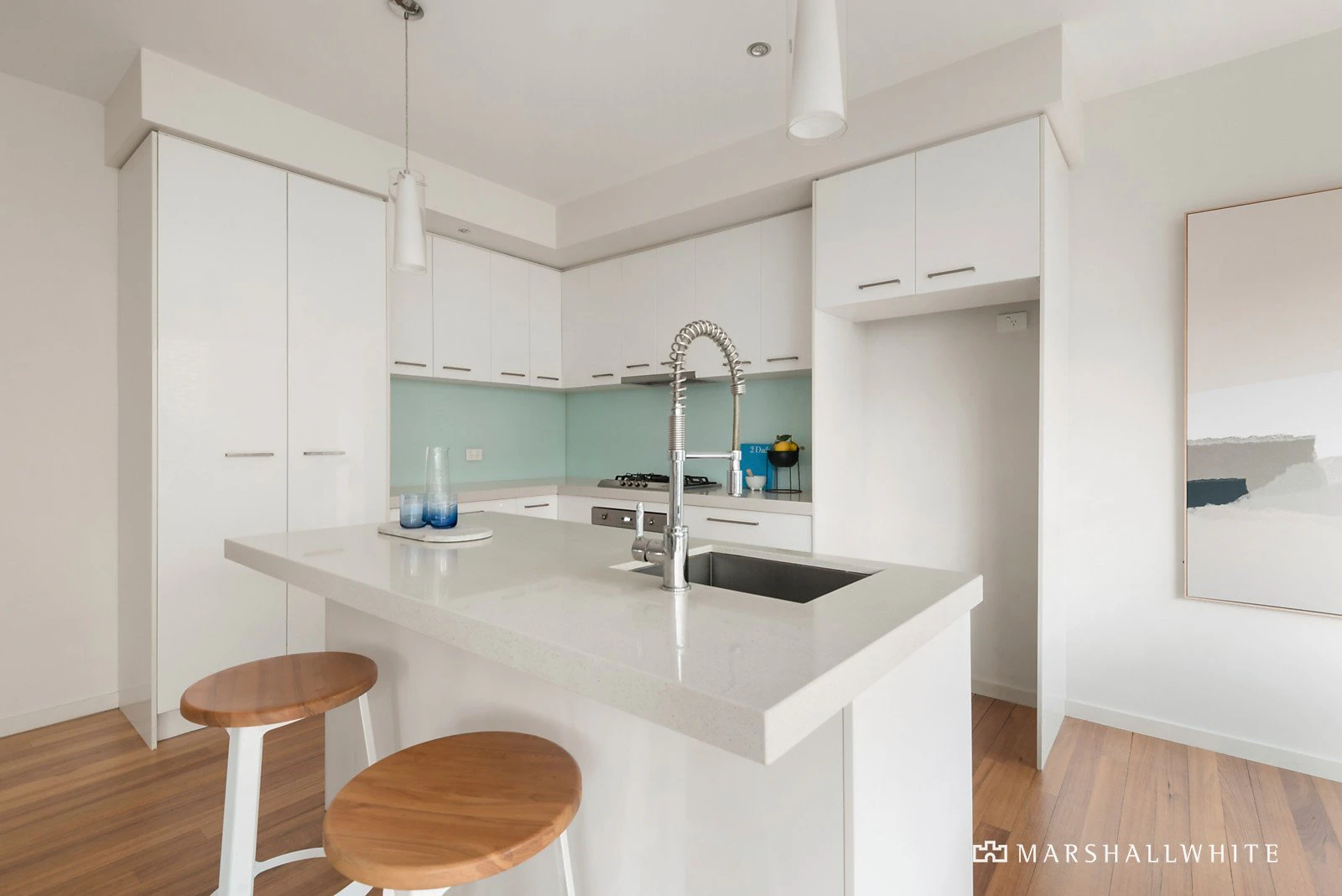 2/121 Albion Road, Box Hill, VIC