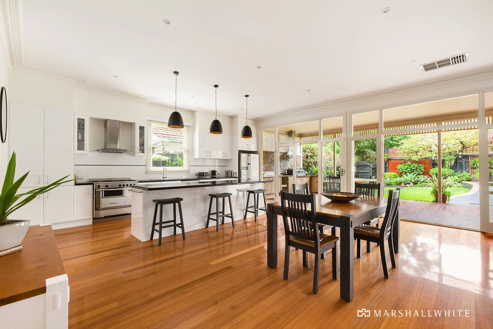 17 Ross Street, Surrey Hills, VIC