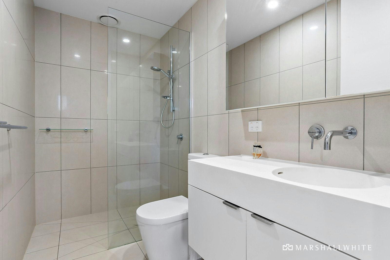 22/33 Queens Avenue, Doncaster, VIC