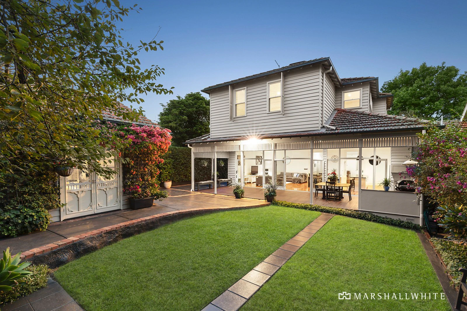 17 Ross Street, Surrey Hills, VIC