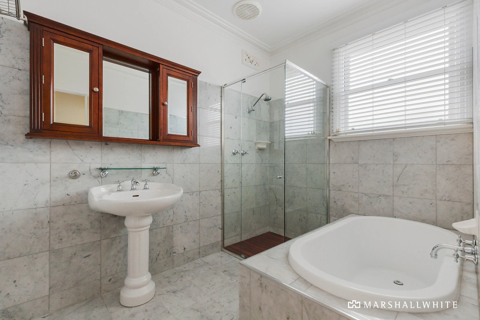 17 Ross Street, Surrey Hills, VIC