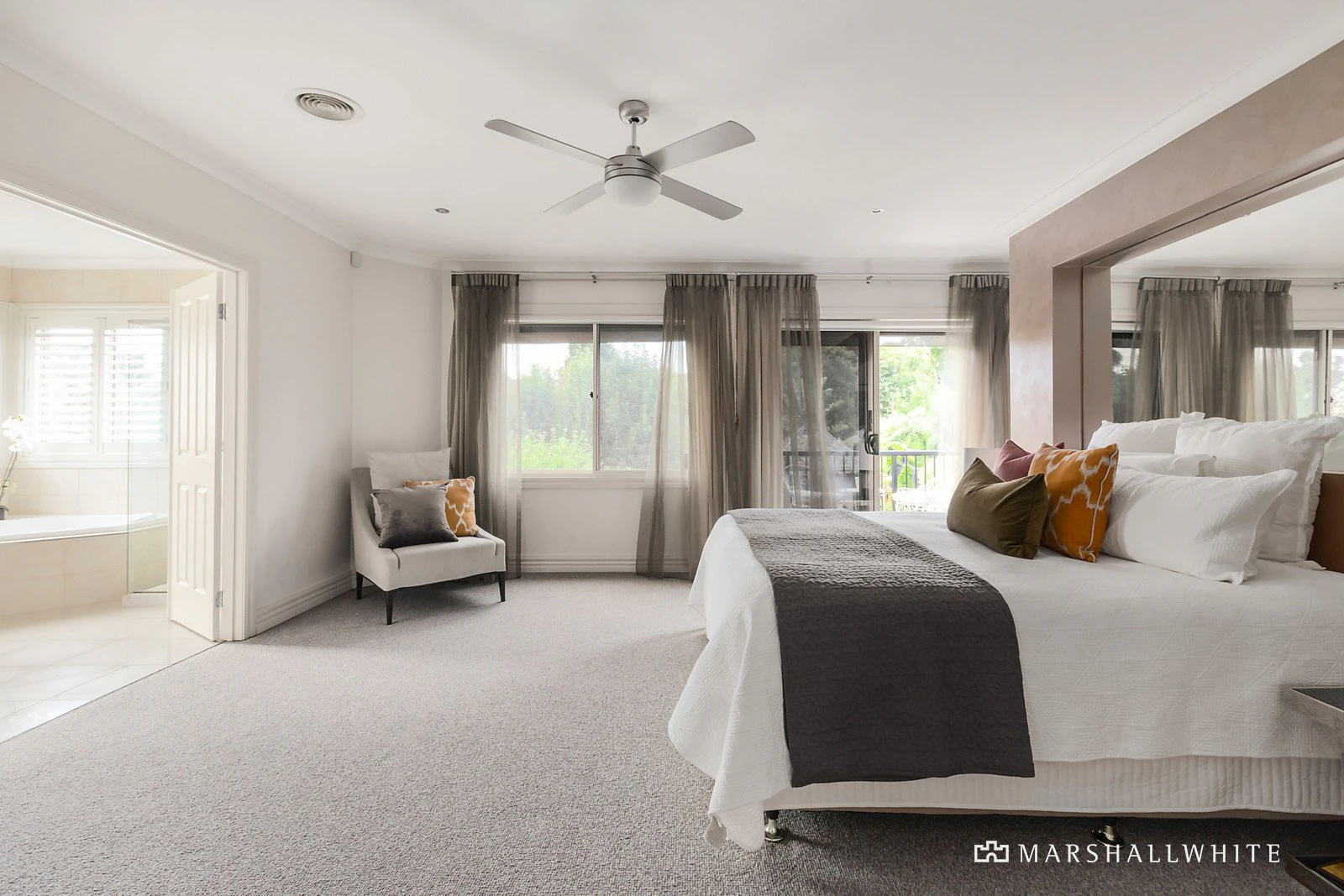 2 Dickens Street, Glen Iris, VIC