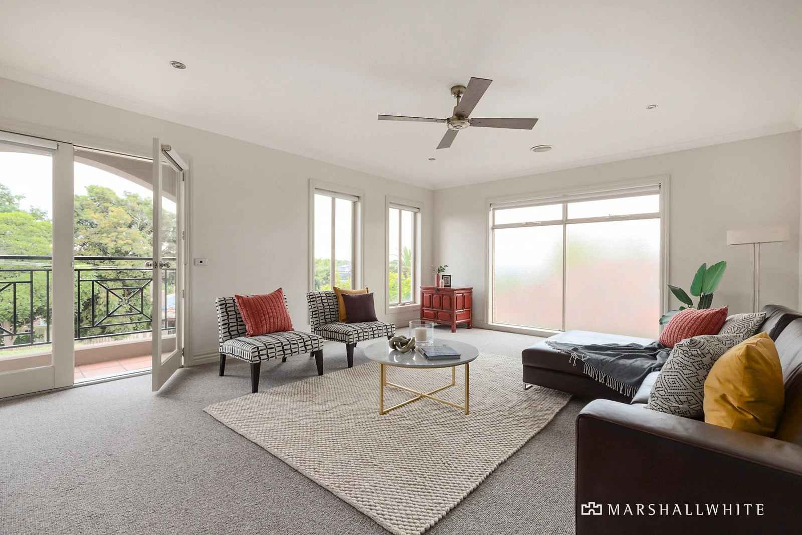 2 Dickens Street, Glen Iris, VIC