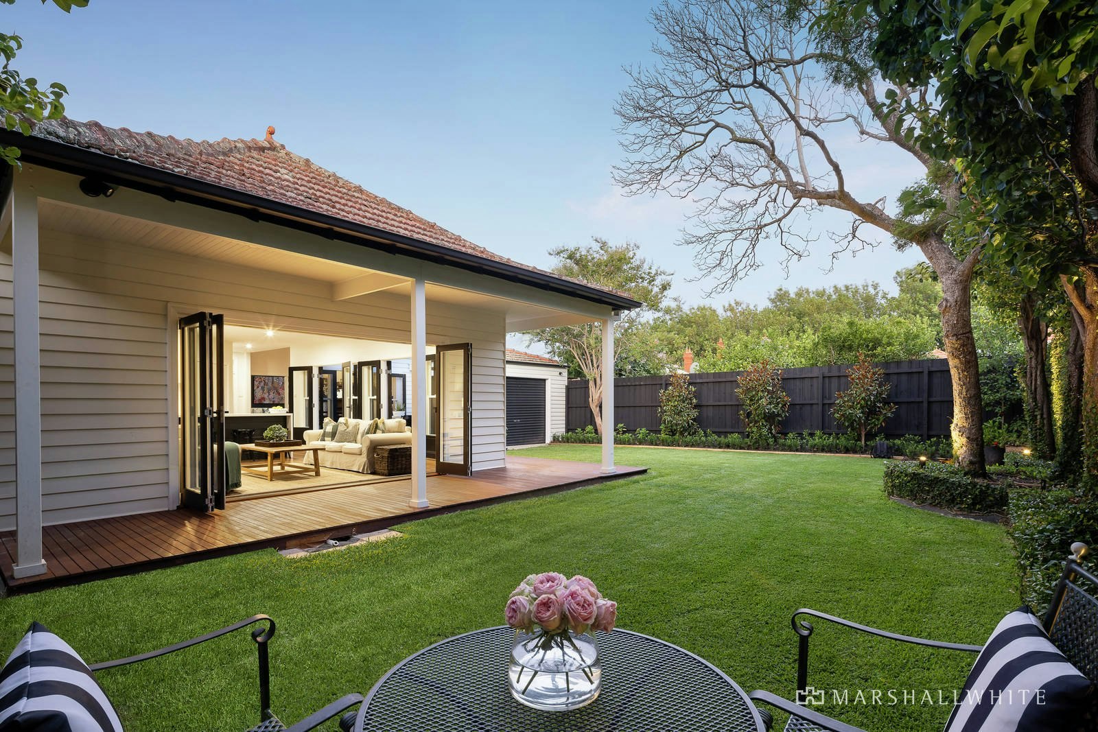 10 Royston Avenue, Malvern East, VIC