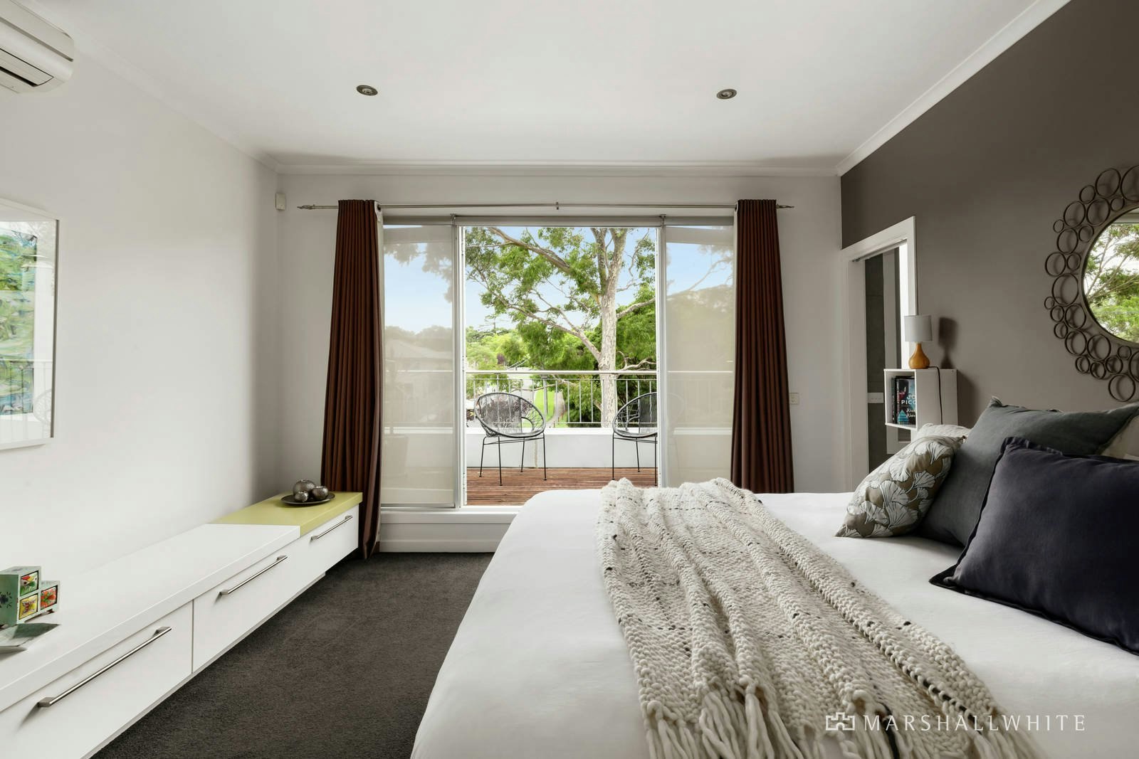 15 Spruzen Avenue, Kew East, VIC