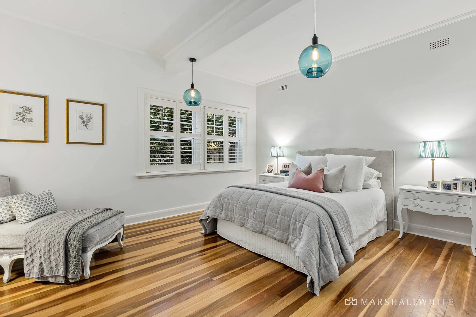 33 Dorrington Avenue, Glen Iris, VIC