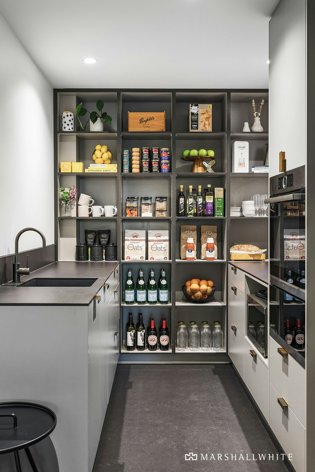 15 Merton Street, Albert Park, VIC