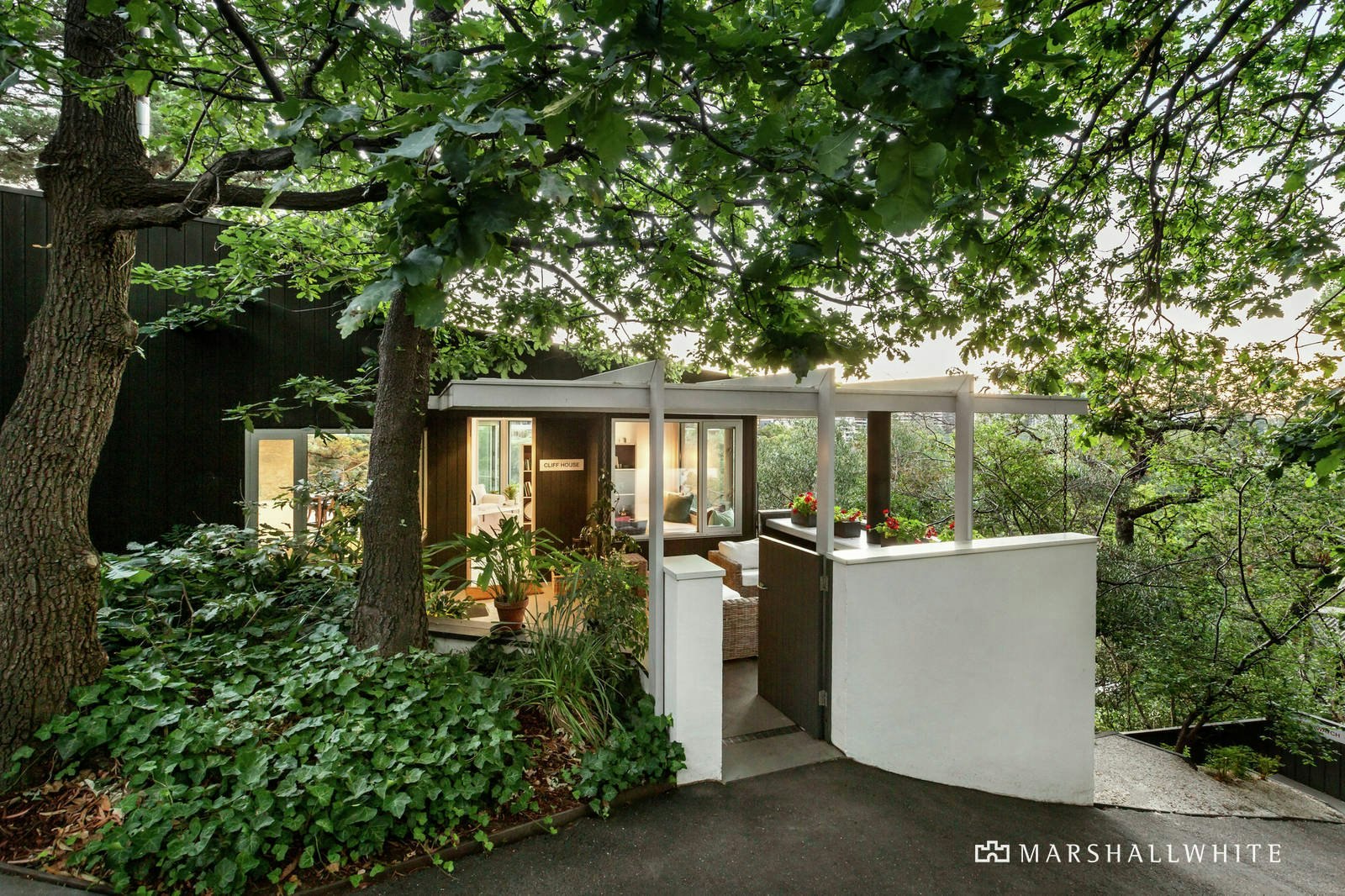 25B Swinton Avenue, Kew, VIC