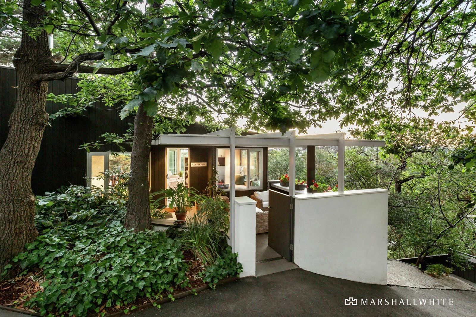 25B Swinton Avenue, Kew, VIC
