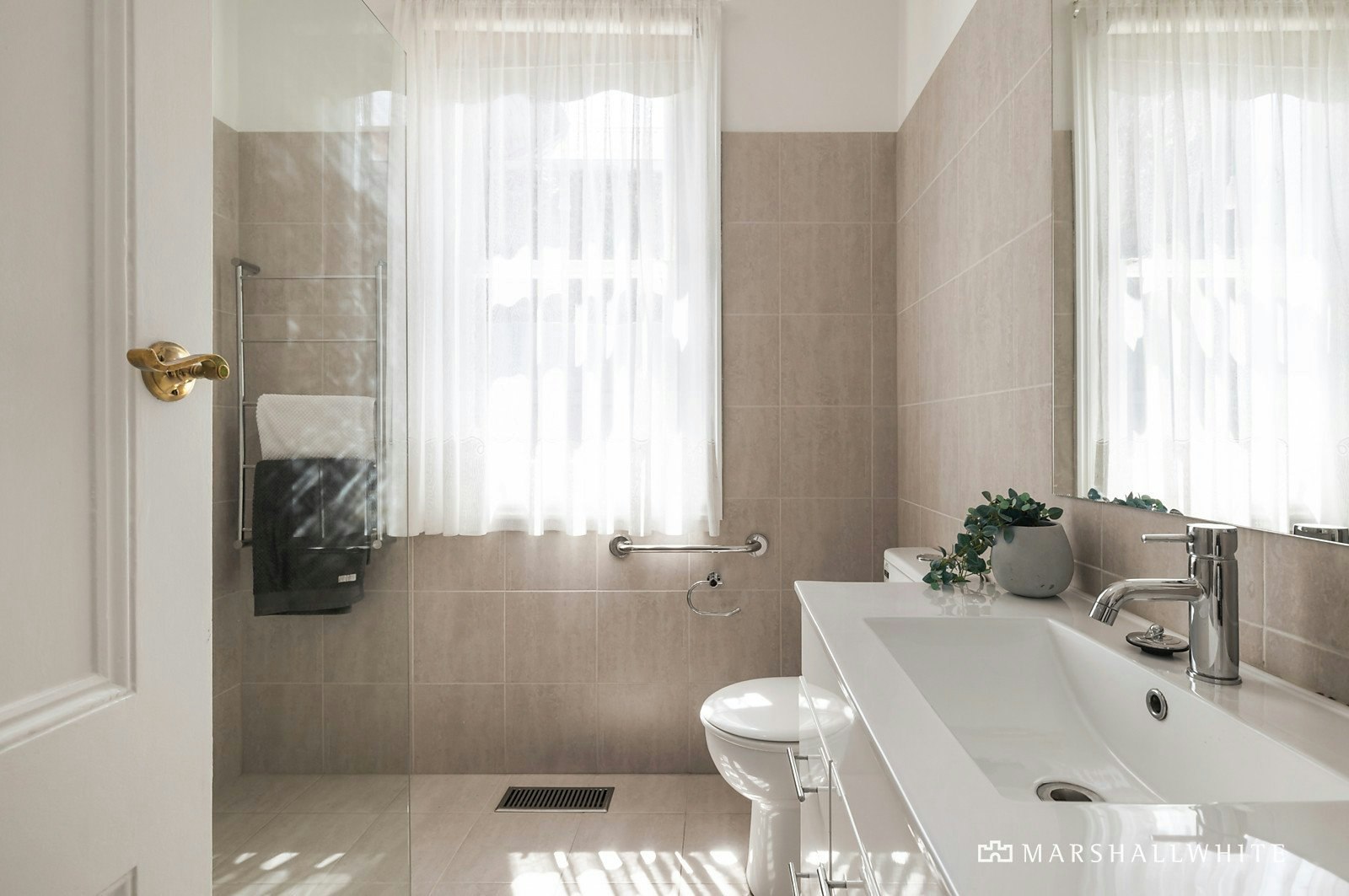 41 Finlay Street, Albert Park, VIC