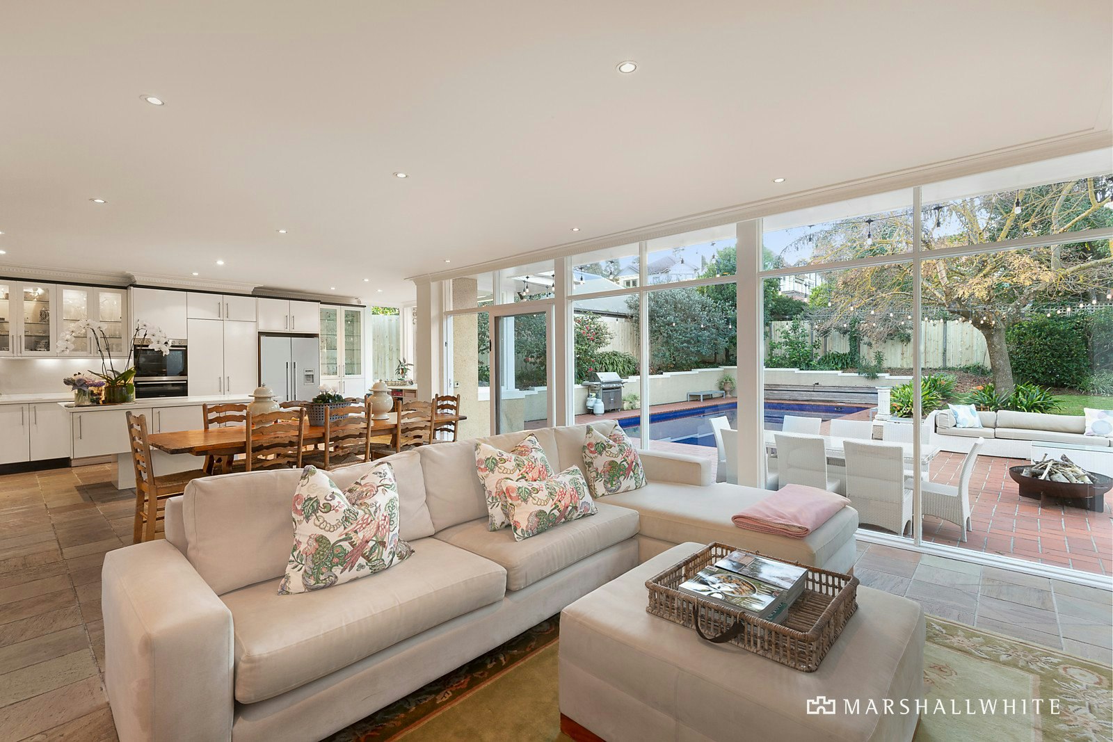 33 Dorrington Avenue, Glen Iris, VIC